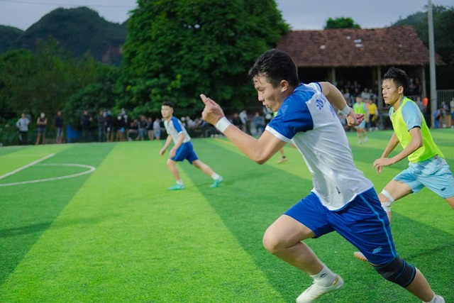勇士VS灰熊前瞻：前五名争夺战！勇士力求三连胜，灰熊背靠背挑战​.