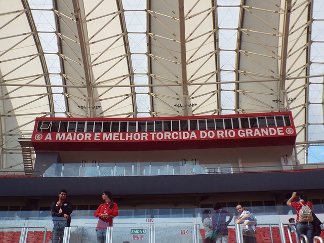 西甲｜马德里双雄皆10人作战遭和局 巴塞迎重返榜首良机.